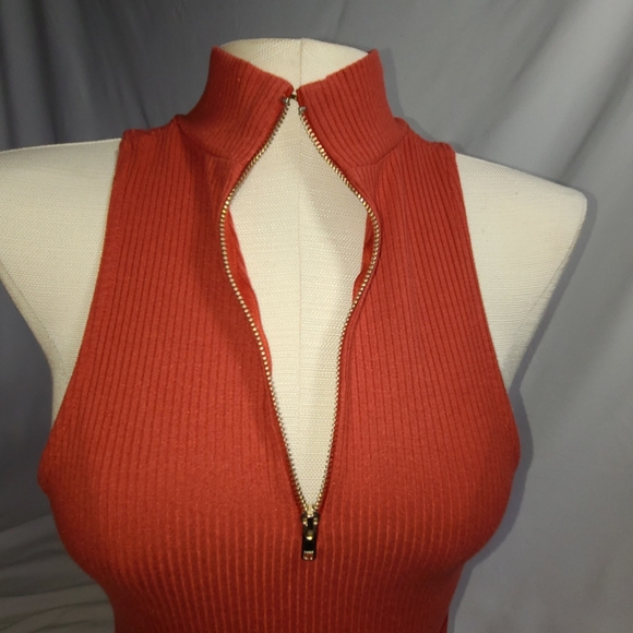 Bebe asymmetrical mock turtleneck - Picture 4 of 12